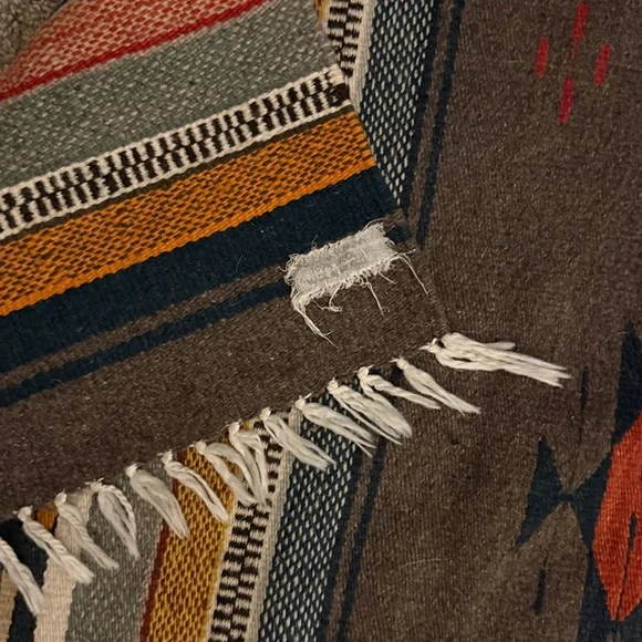 Handmade Southwestern Woven Wool Rug with Fringe super soft!! - Picture 7 of 8
